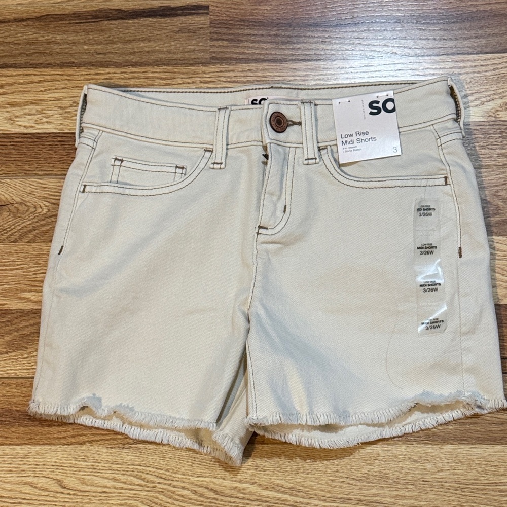SO Women's Light Tan Jean Shorts